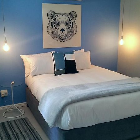 Bed and Breakfast The Vibe Dorp Street Стелленбос Экстерьер фото
